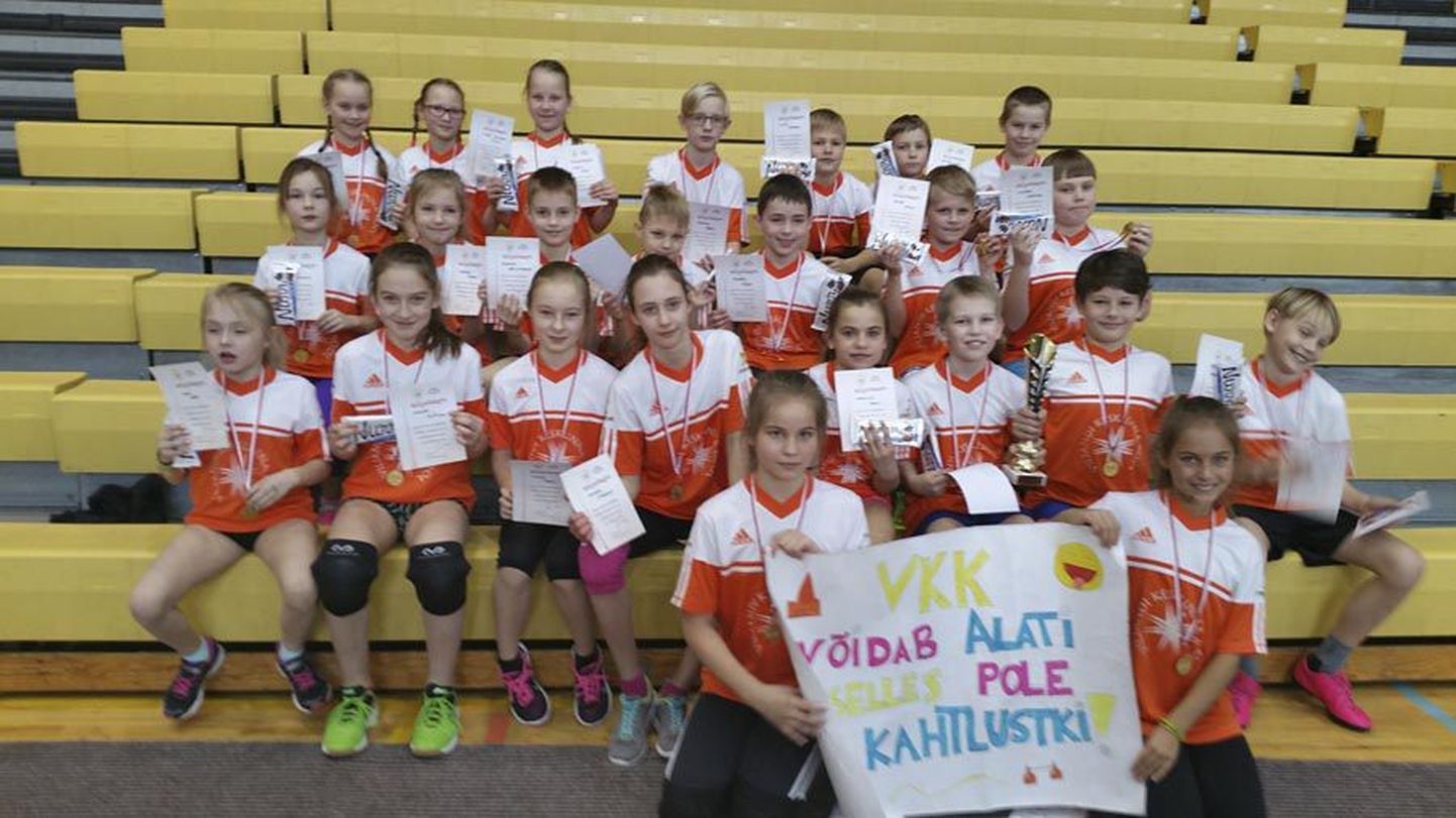 Suurte koolide arvestuses saavutasid esimese koha Viljandi Kesklinna kooli õpilased.