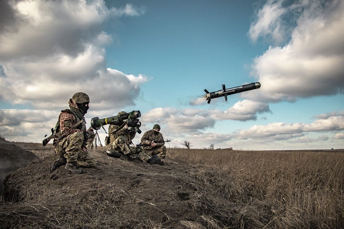 Расчет украинской армии с противотанковой системой «Джавелин» незадолго до полномасштабного вторжения. Донбасс, Декабрь 2021.