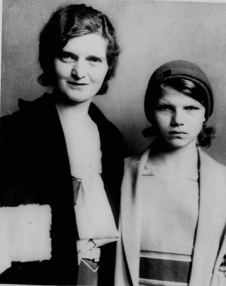 Nan Britton ja ta tütar Elizabeth Ann Britton (Blaesing)
