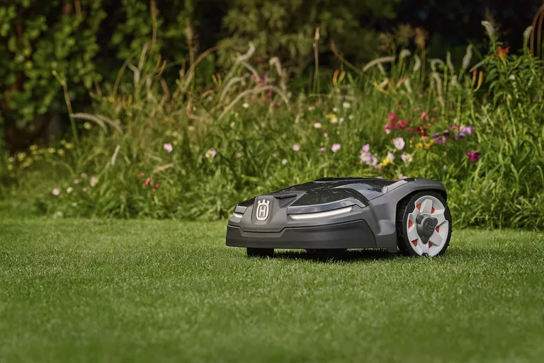 Robotmuruniiduki uus režiim Rewilding Mode tuleb viimase tarkvarauuendusega, midagi muud ei pea oma masina juures tegema kui tarkvara ära värskendama.