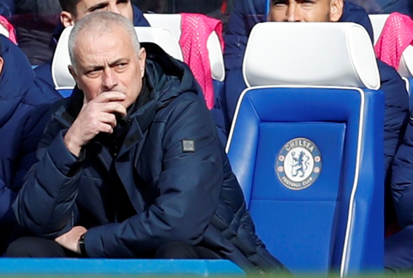 Tottenhami peatreeneril Jose Mourinhol on pea pulki täis.