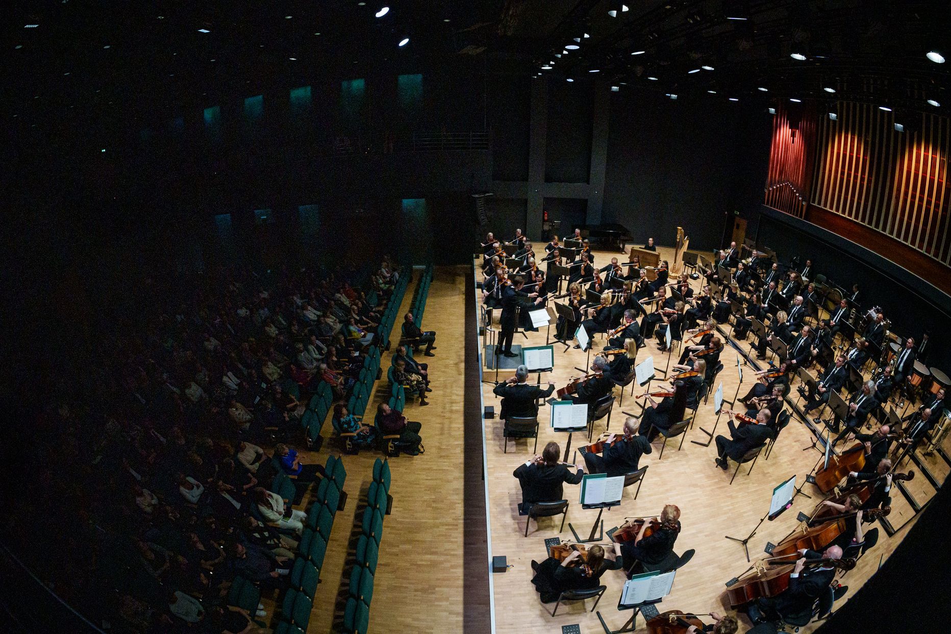 Festivali TubIN avakontserti dirigeeris Mihhail Gerts.