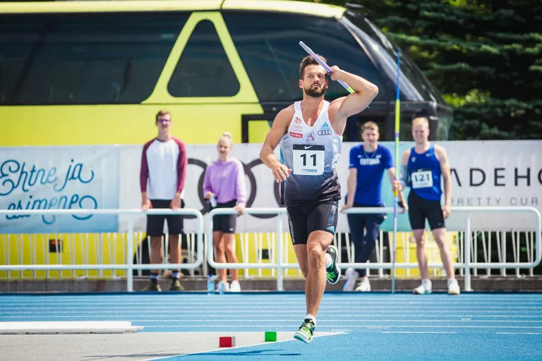 Magnus Kirt võitis Eesti karikavõistluste odaviskevõistluse tulemusega 71.72.