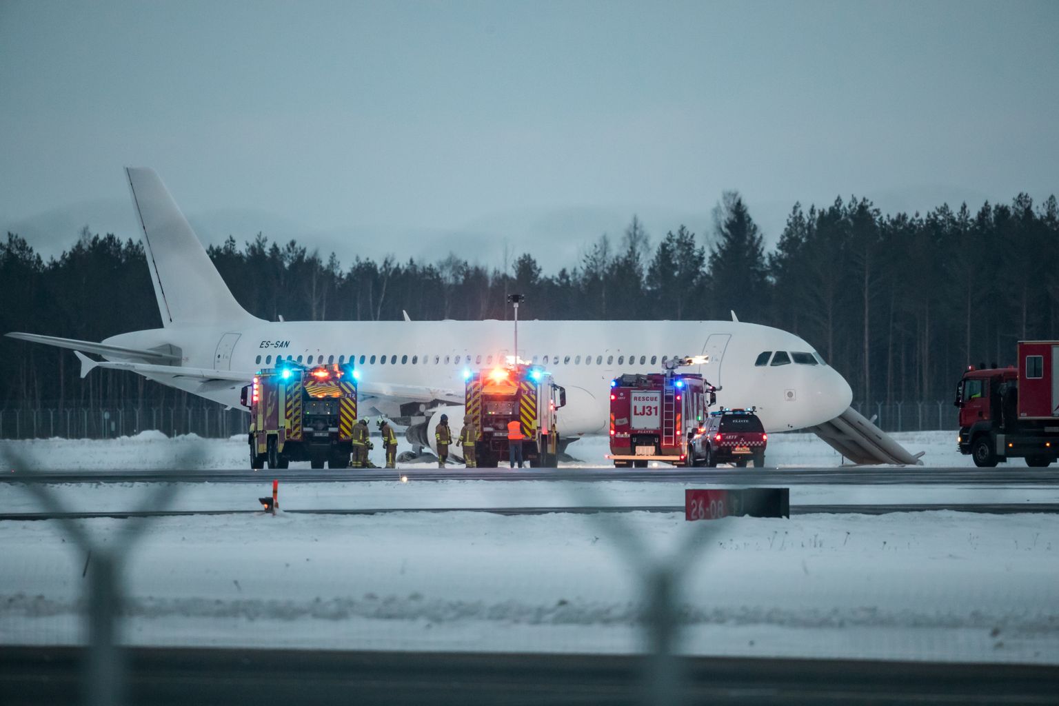 An Airbus A320 airliner of the Smartlynx airline made emergency landing in Tallinn Airport last February. 