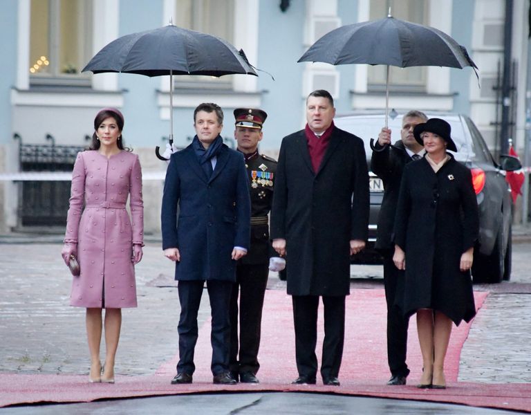 Vizītē Latvijā ierodas Dānijas kroņprincis Frederiks un kroņprincese Mērija