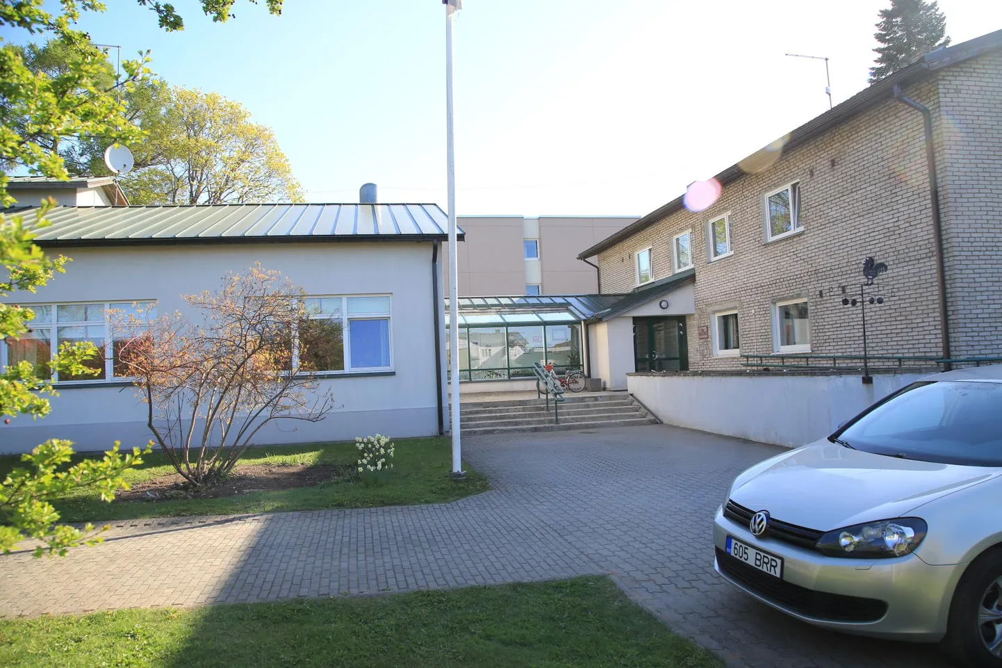 Võru Järve kooli uus hoone on plaanis liita 2003. aastal rajatud ühekorruselise hooneosaga, mis läbib uuenduskuuri.