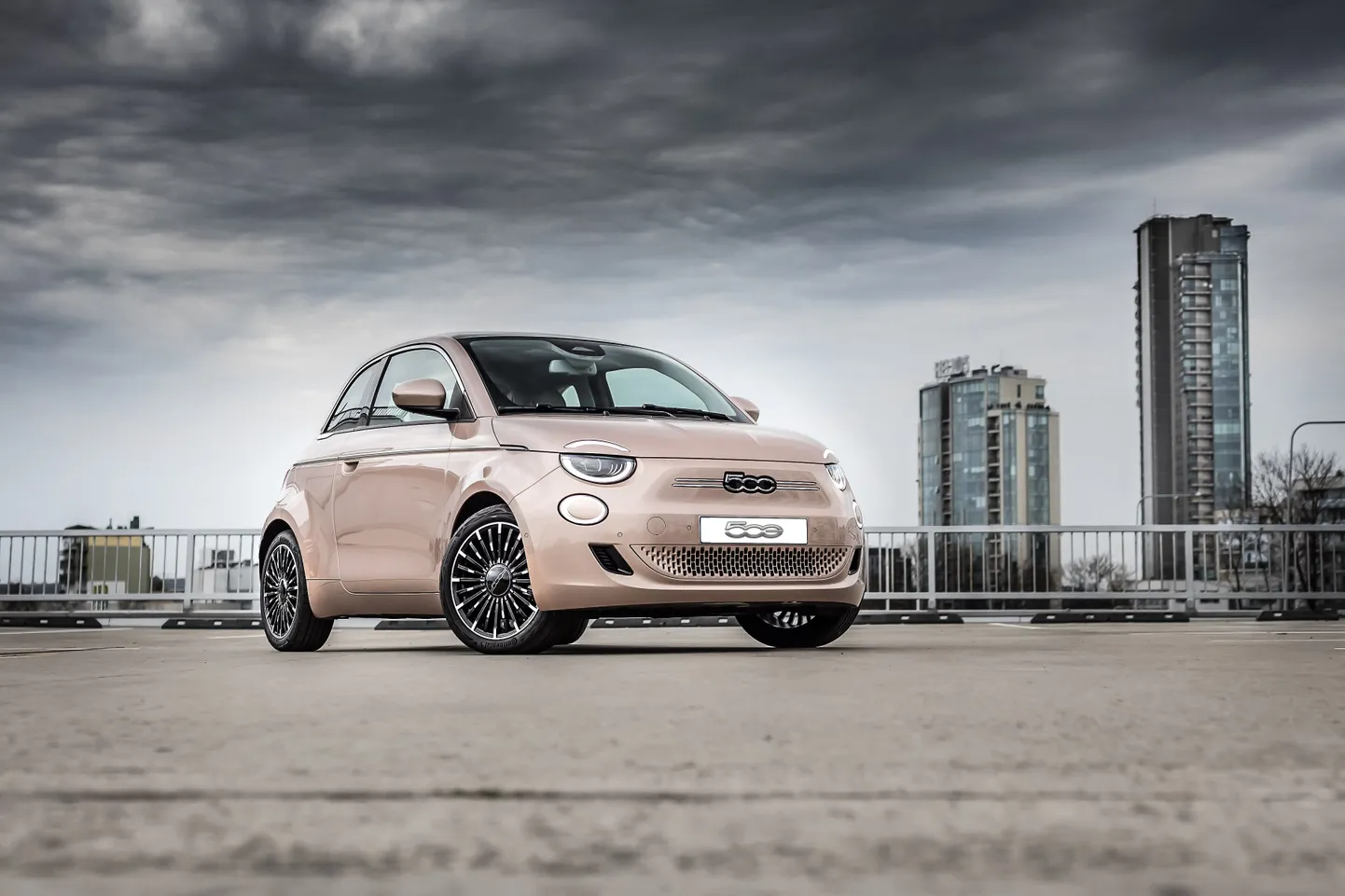Täiselektriline Fiat 500