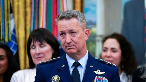 US Military Chief Urges Trump Administration to End Iran War