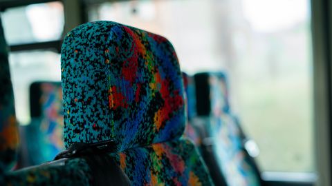 Amatpersonas sola pārskatīt plānotās sabiedriskā transporta izmaiņas Vidzemē