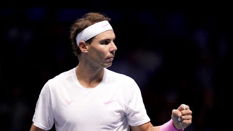 Järjekordse põnevuslahingu pidanud Nadal hoidis elus võimaluse finaalturniiril poolfinaali jõuda