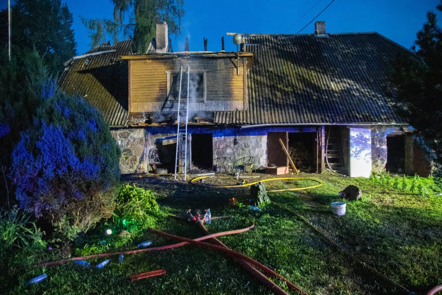 Tuleõnnetusest sai häirekeskus teate 18. augustil kella 19 ajal ning kohale sõitsid Suure-Jaani, Viljandi, Mustla ja Põltsamaa kutselised päästjad ning Kolga-Jaani vabatahtlikud.