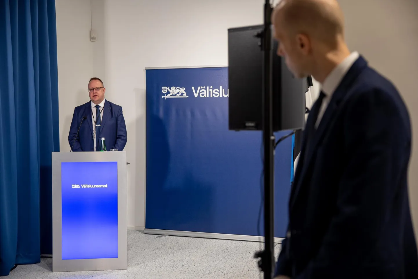 Kaupo Rosin välisluureameti pressikonverentsil, aastaraporti tutvustusel.
