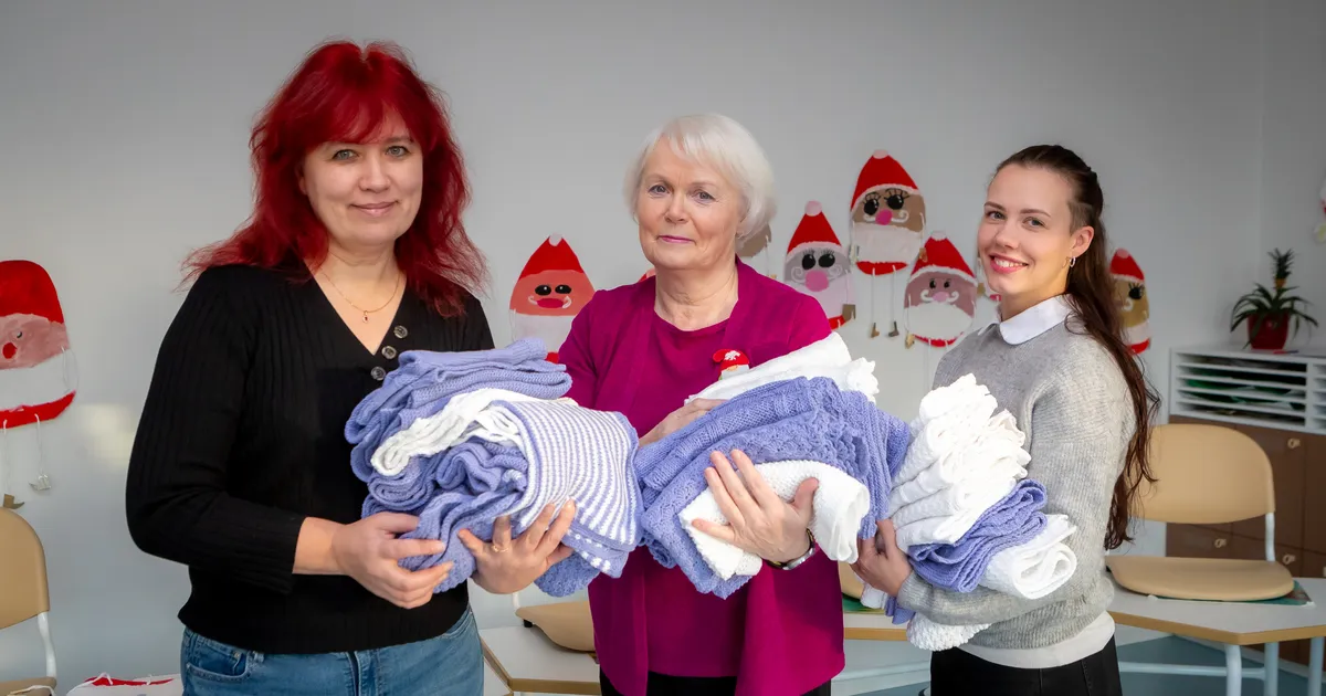 VIDEO Kuressaare hariduse kooli õpetajad kudusid enneaegsetele lastele ...
