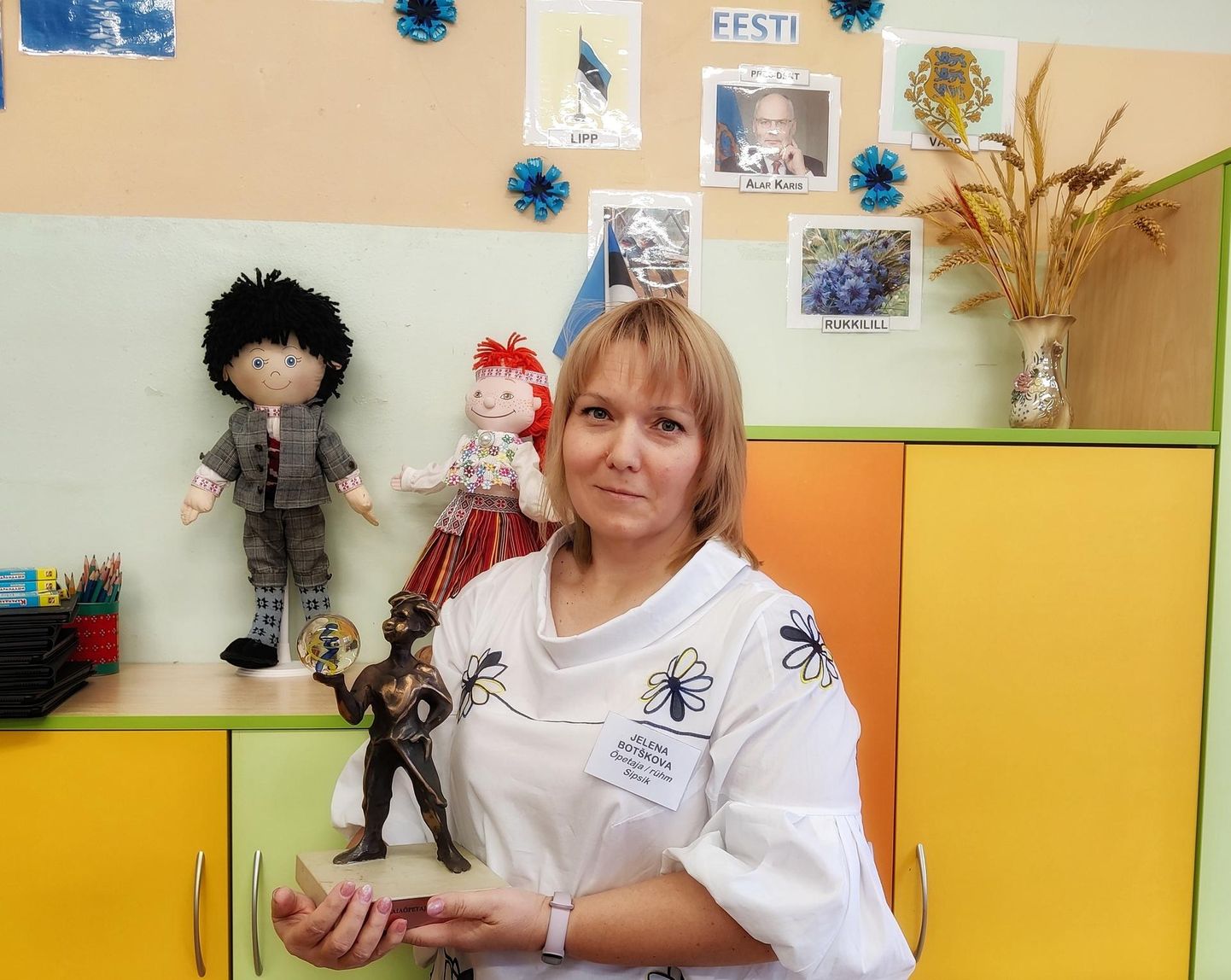 Aasta lasteaiaõpetajale Jelena Botškovale jääb alles auhind, aga mitte töökoht.