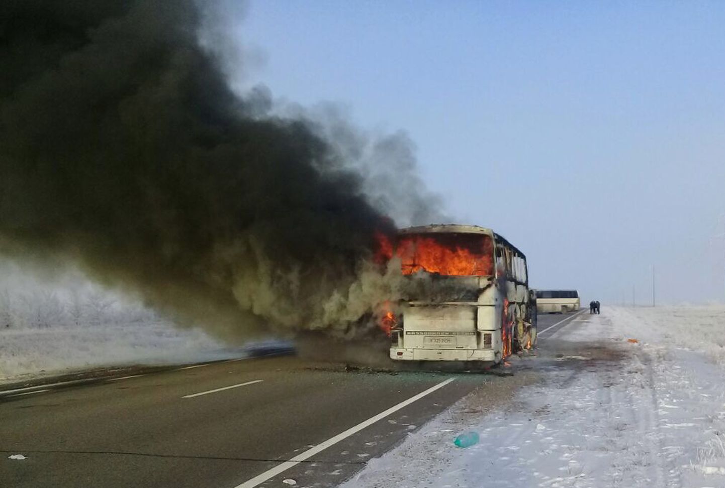 Samara ja Šõmkenti vahel süttinud buss.
