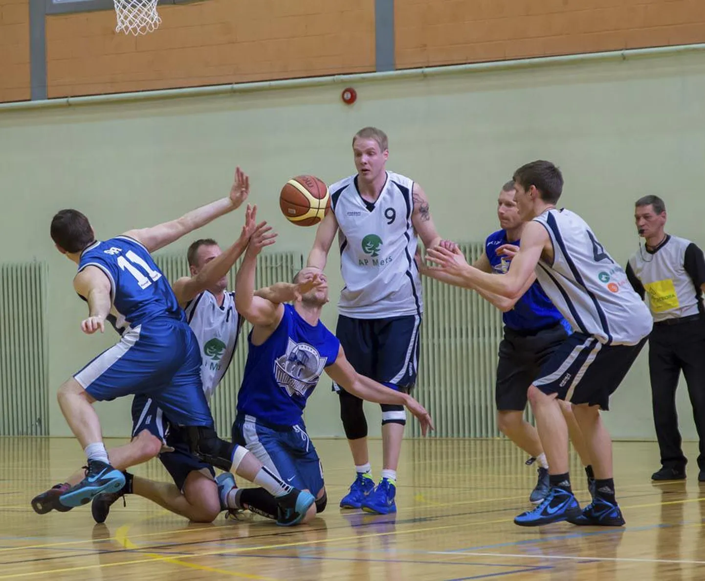 Viljandimaa korvpalli meistrivõistluste finaalis sai meeskond AP Mets kaks järjestikust võitu Mõisaküla võistkonna üle.