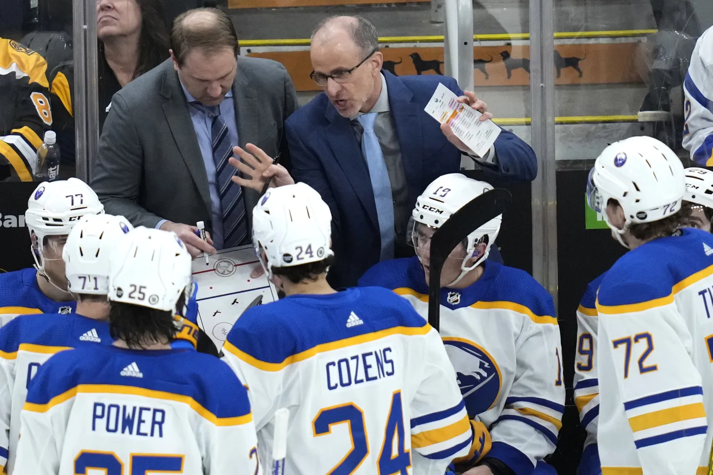 Dons Granato un Bufalo "Sabres" hokejisti