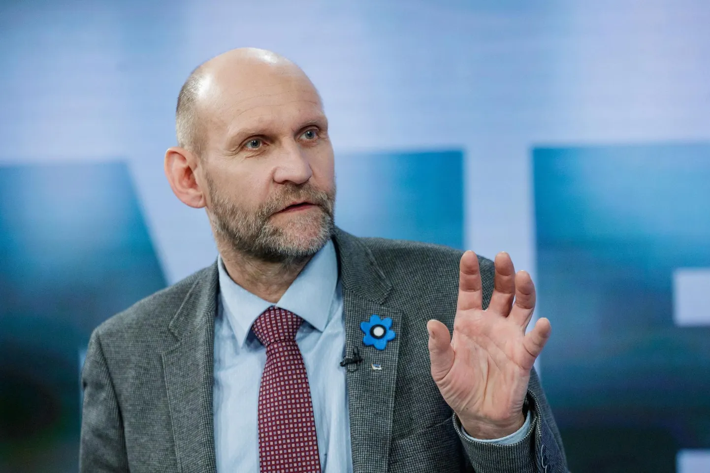 Helir-Valdor Seeder sõnas, et Joakim Heleniuse lahkumine parteist on hea nii Heleniusele endale kui ka Isamaale.