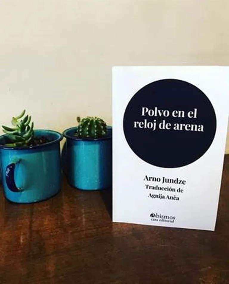 “Polvo en el reloj de arena”