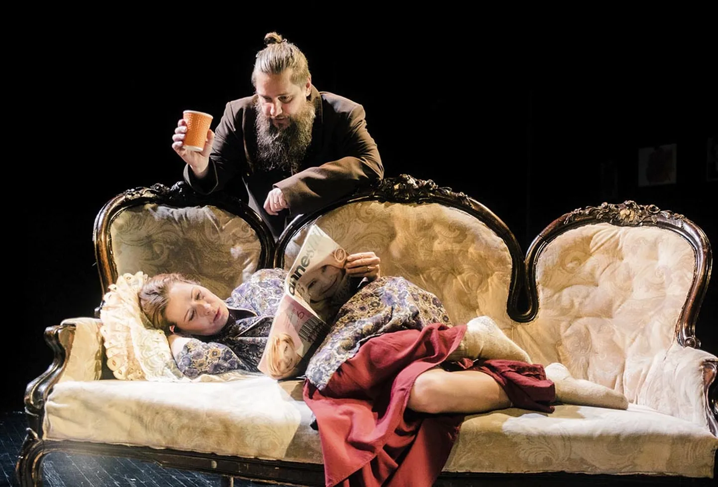 Endla teatri lavastus "Surmatants".