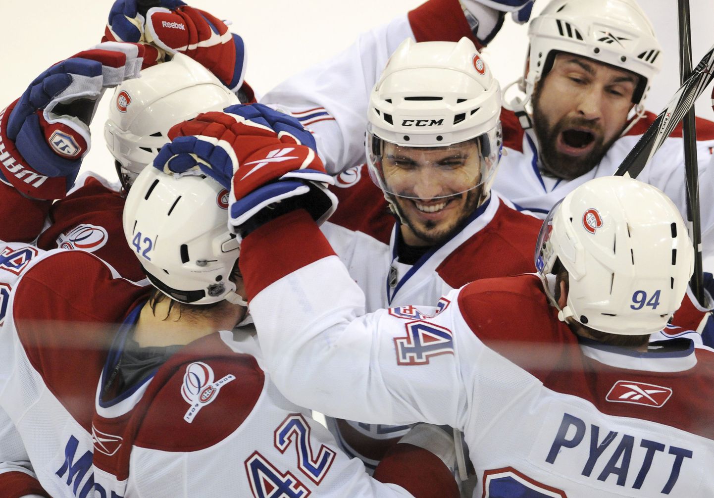 Montreal Canadiensi mängijad rõõmustamas.