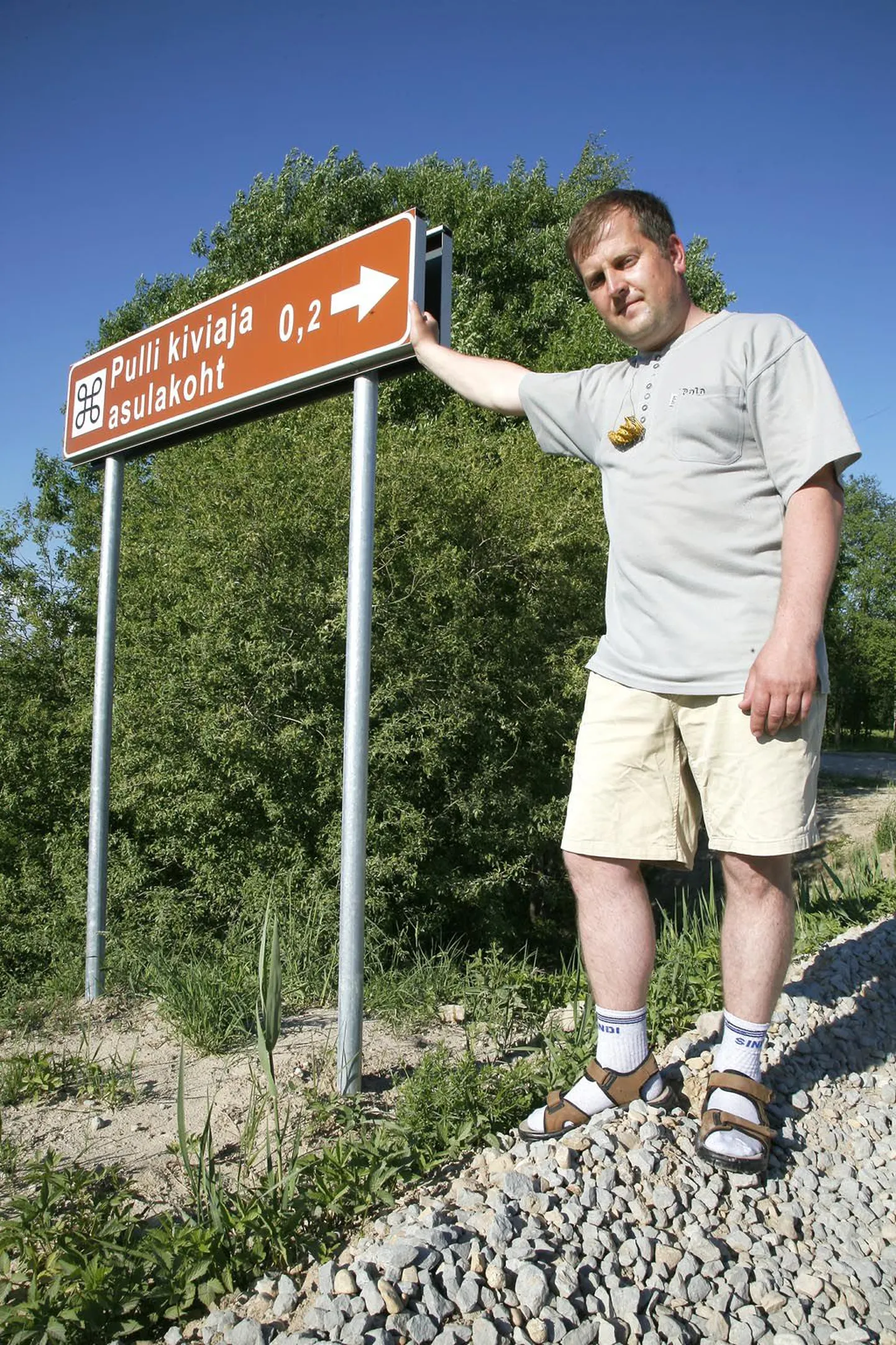 Kiviaja seltsingu eestvedaja Toomas Heinmets peab Pulli muinasasulat oluliseks eestluse juurte leidmise paigaks.