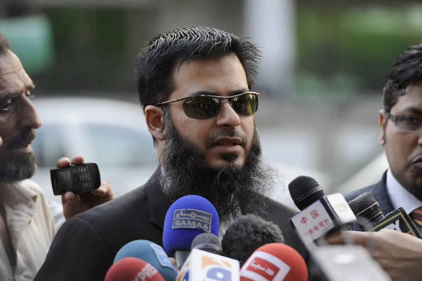Osama bin Ladeni perekonna advokaat Atif Ali Khan