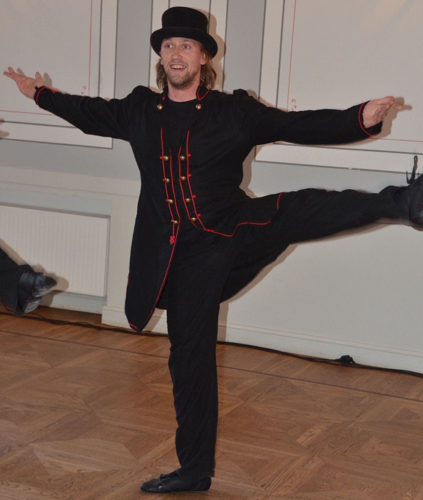 Tallinna Tantsuakadeemia ja endanimelise laste tantsukooli juht Märt Agu.