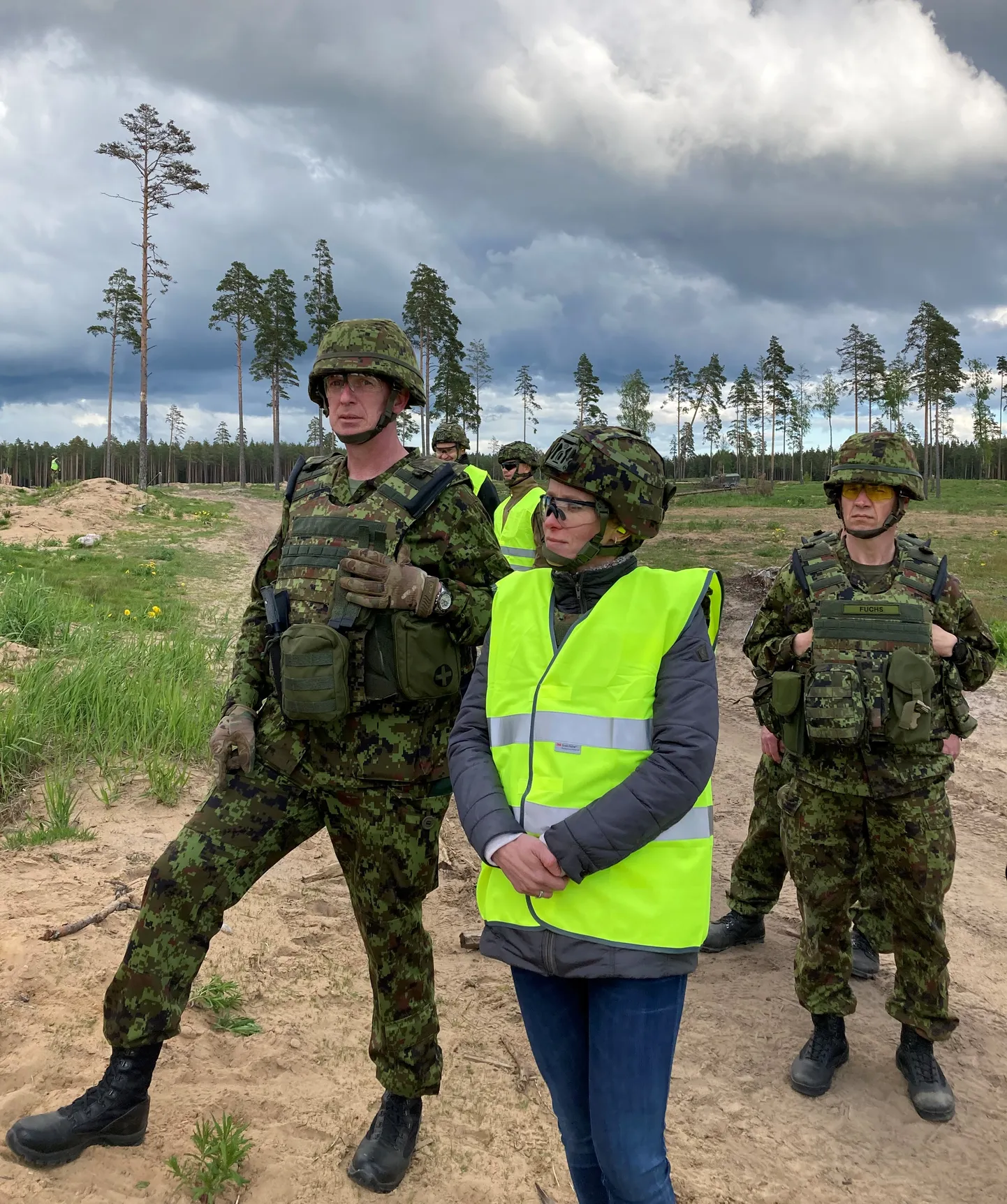 Премьер-министр Эстонии в 2021-2024 годах Кая Каллас на военных учениях «Еж» в 2022 году, Эстония.