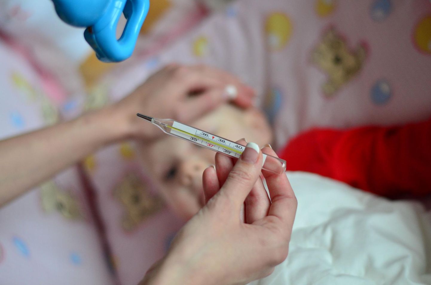 Haigete laste eest ei tohiks panna hoolitsema vaktsineerimata vanavanemaid.