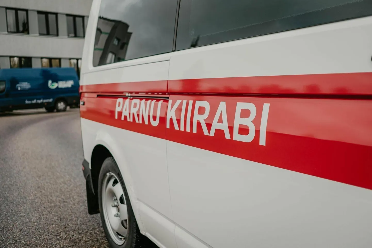 Kiirabi toimetas mehe haiglasse.