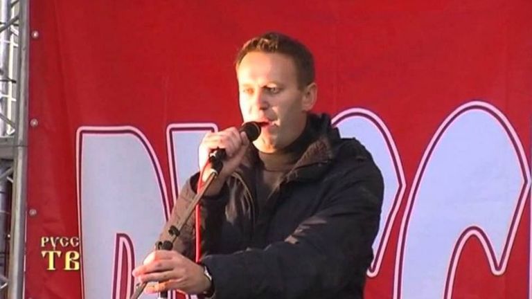 Алексей Навальный на "Русском марше" в 2011 году