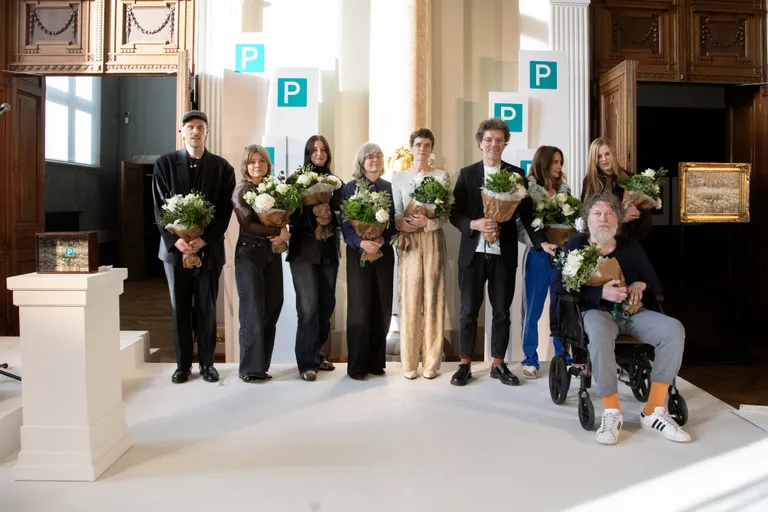Purvīša balvas 2025 kandidāti svinīgā balvas pasniegšanas ceremonijā.