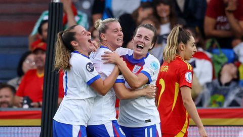 Ajaloolise penaltiseeria võitnud Inglismaa krooniti teist korda järjest jalgpalli Euroopa meistriks