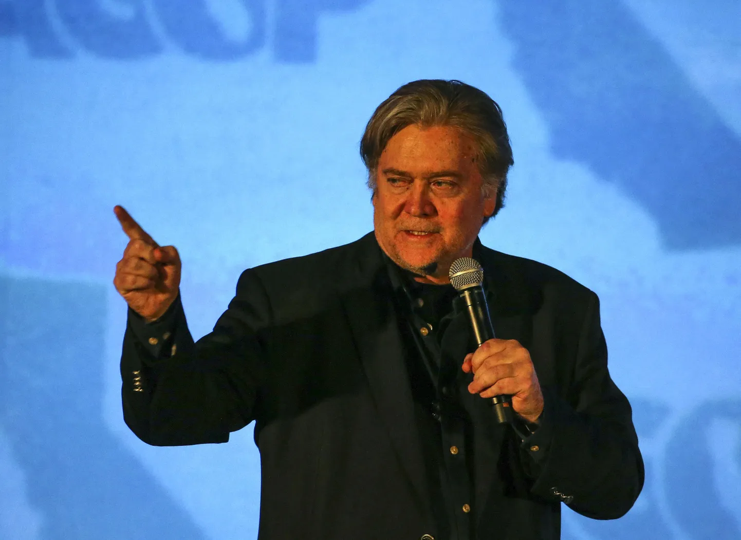 Steve Bannon.