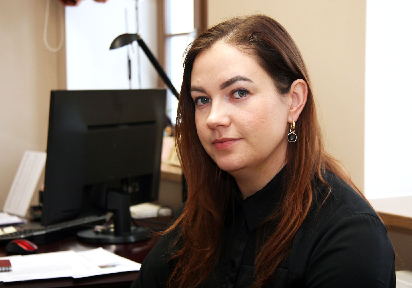 Kohtla-Järve praegune abilinnapea Evelyn Danilov oli NIkolai Ossipenko  ja tema firmadega seotud valimisliitude kampaaniajuht viimastel kohalikel valimistel nii Jõhvis kui ka Kohtla-Järvel.