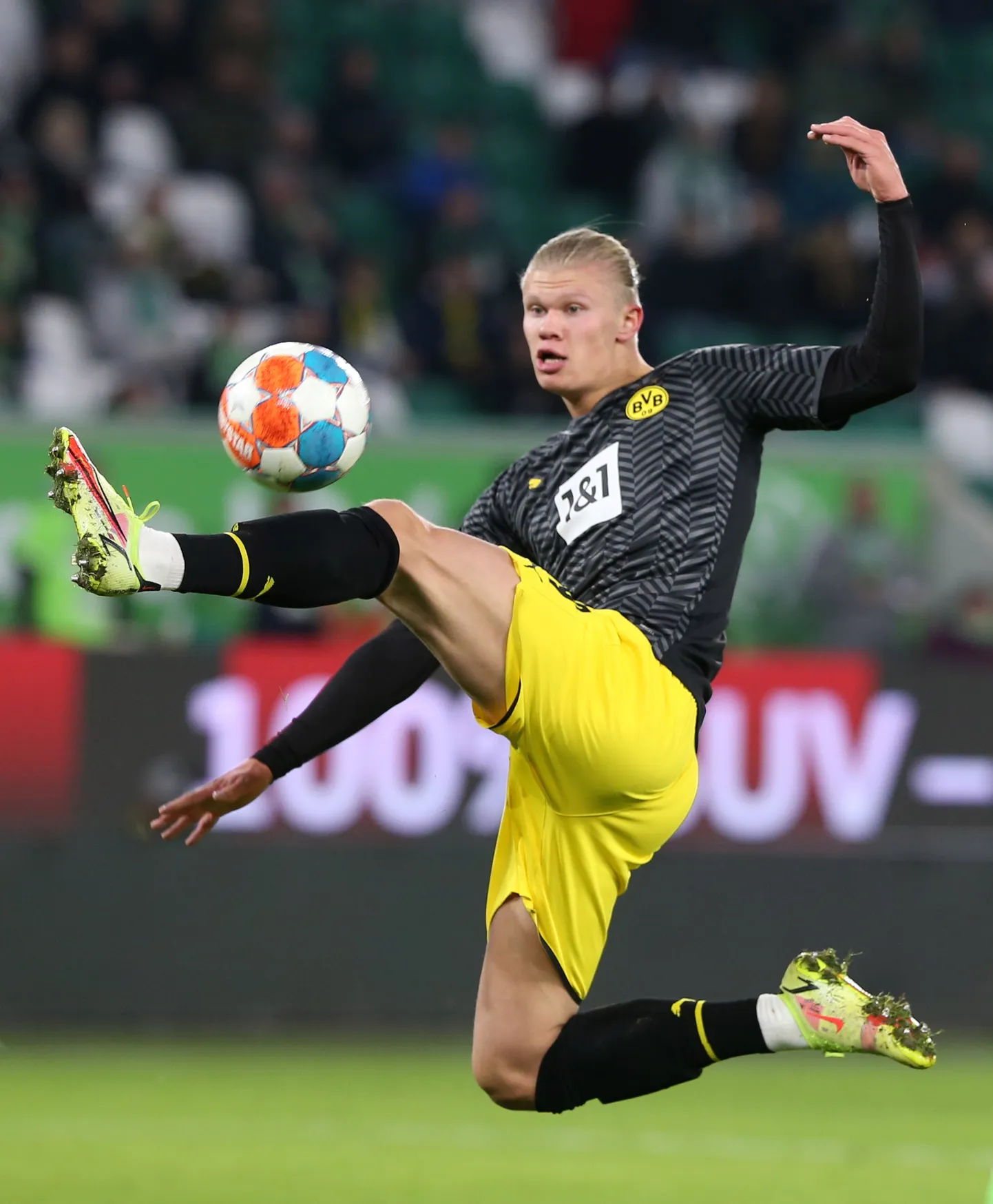 Dortmundi Borussia ründetäht Erling Haaland.