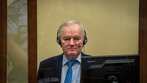 Suri Bosnia serblasest sõjakurjategija Ratko Mladić