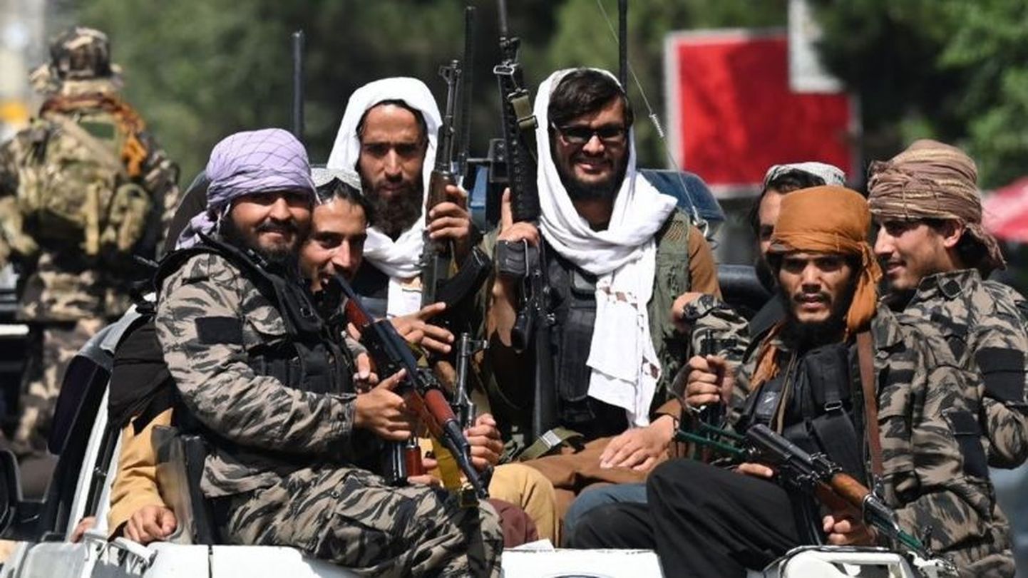 Захватившая власть в Афганистане группировка "Талибан".