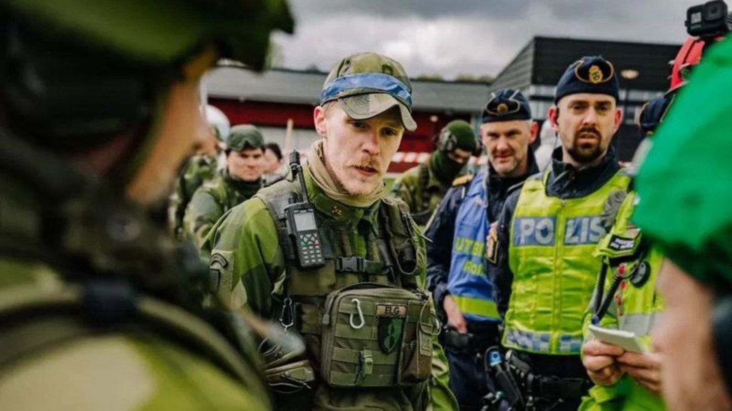 Армия Швеции официально начнет помогать полиции в четверг.