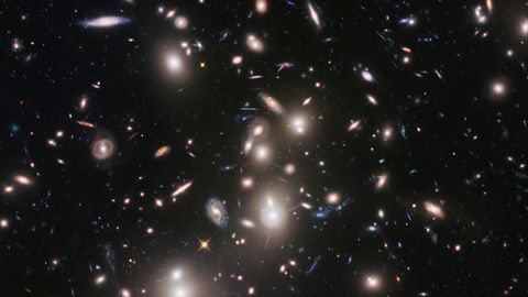 Kosmoloogid: saime lõpuks teada, kust tuli esimene valguskiir universumisse