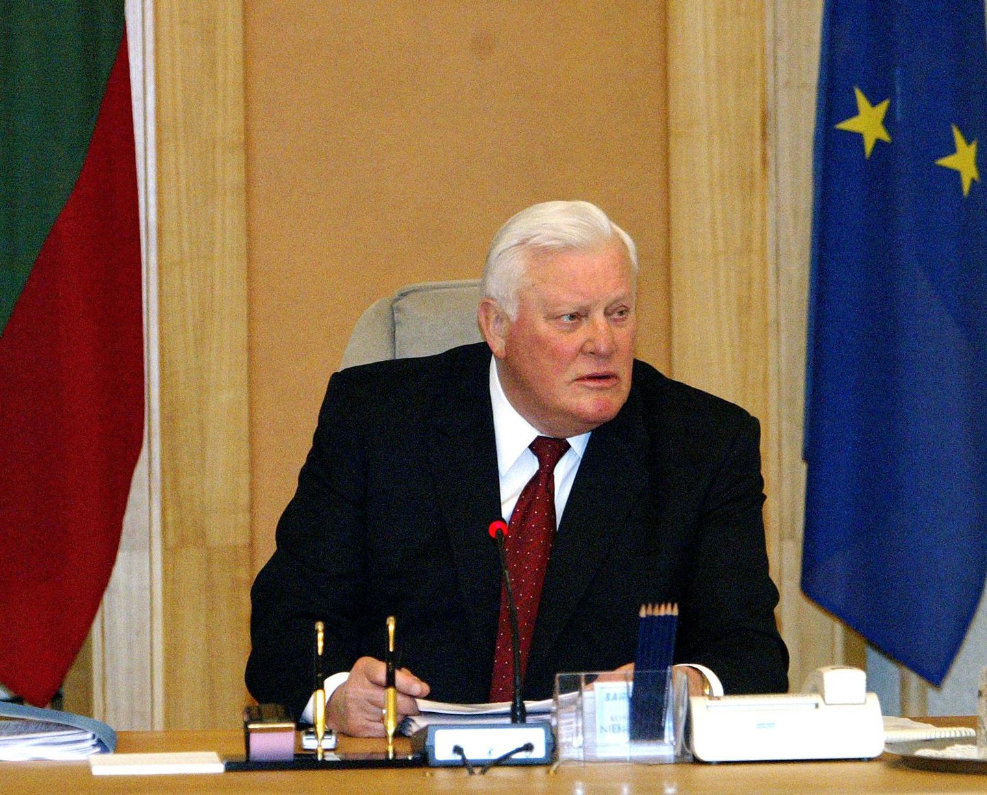 Algirdas Brazauskas Leedu peaministrina mais 2006.