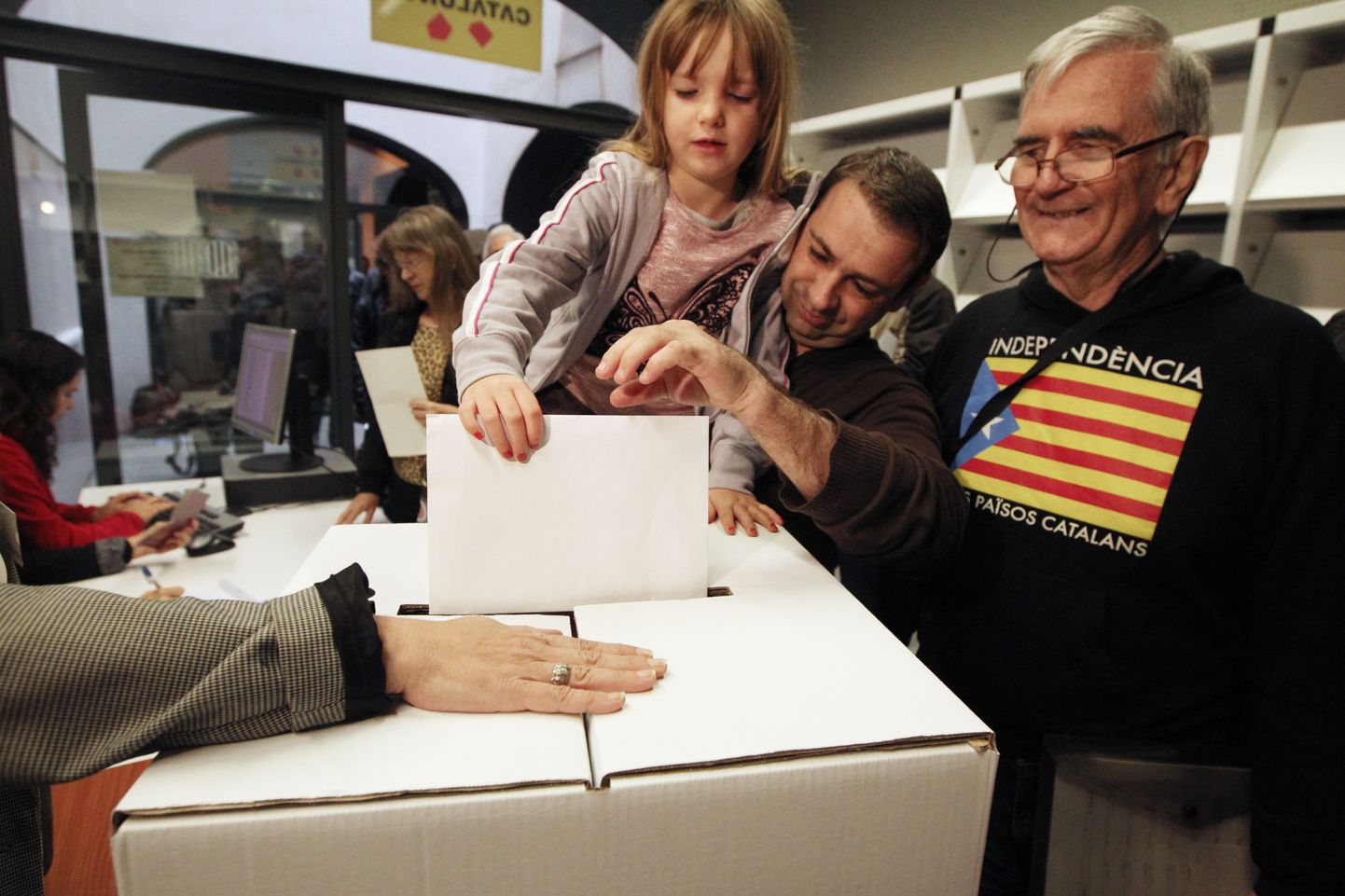2014. aasta 9. novembril Hispaania katalaanide korraldatud konsultatiivsel referendumil käisid Kataloonia iseseisvuse poolt hääletamas ka põhjakatalaanid Perpignanis.