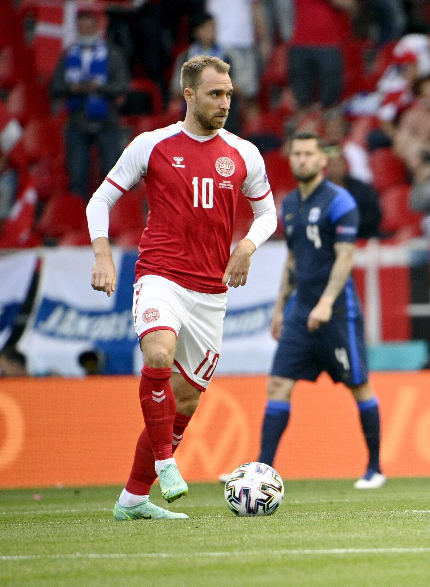 Christian Eriksen mängus Soomega.