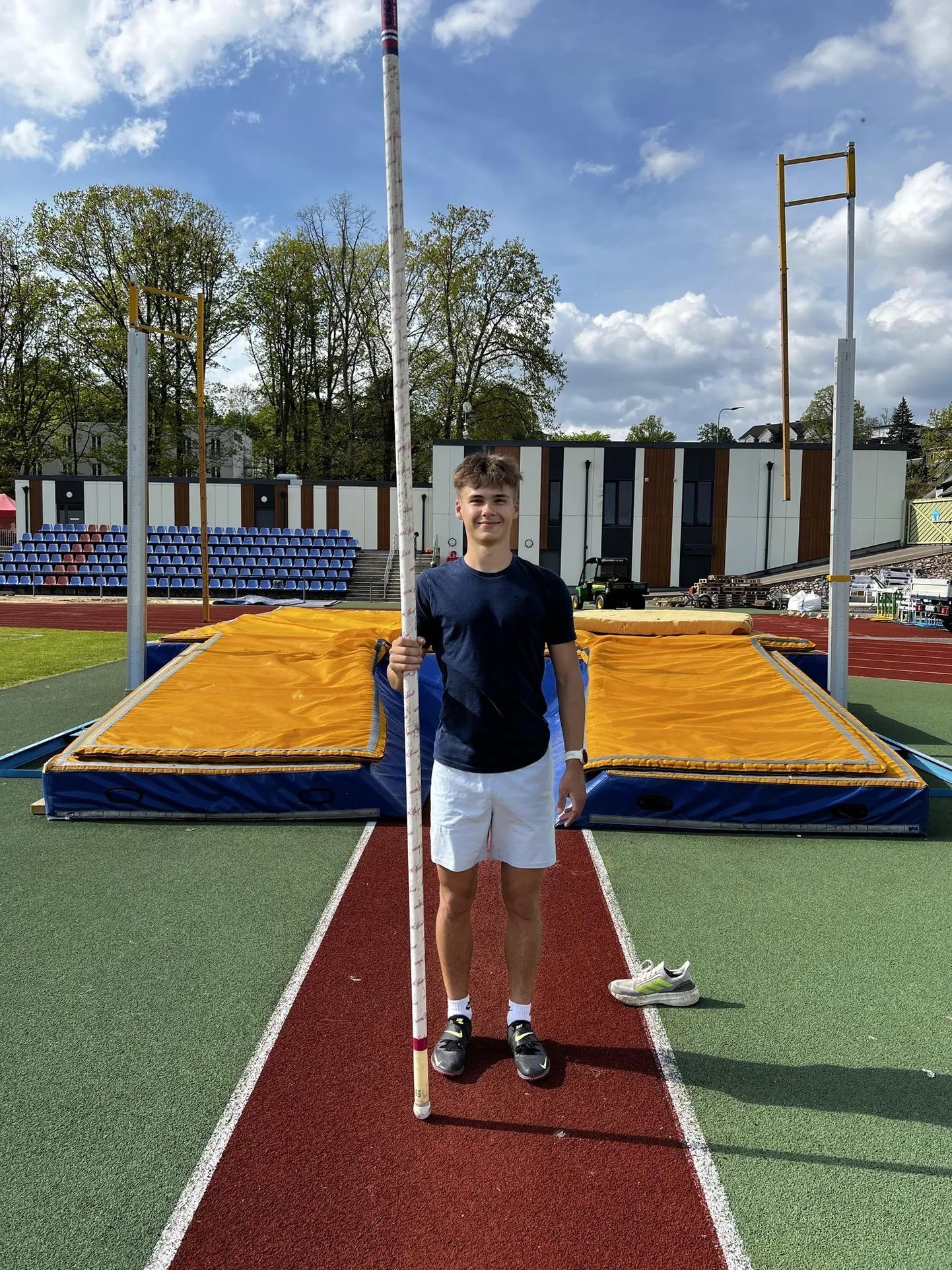 17-aastane Viljandi teivashüppaja Oskar Kask unistab suurelt: lähim eesmärk on pääseda sel suvel Euroopa U20 vanuseklassi meistrivõistlustele.