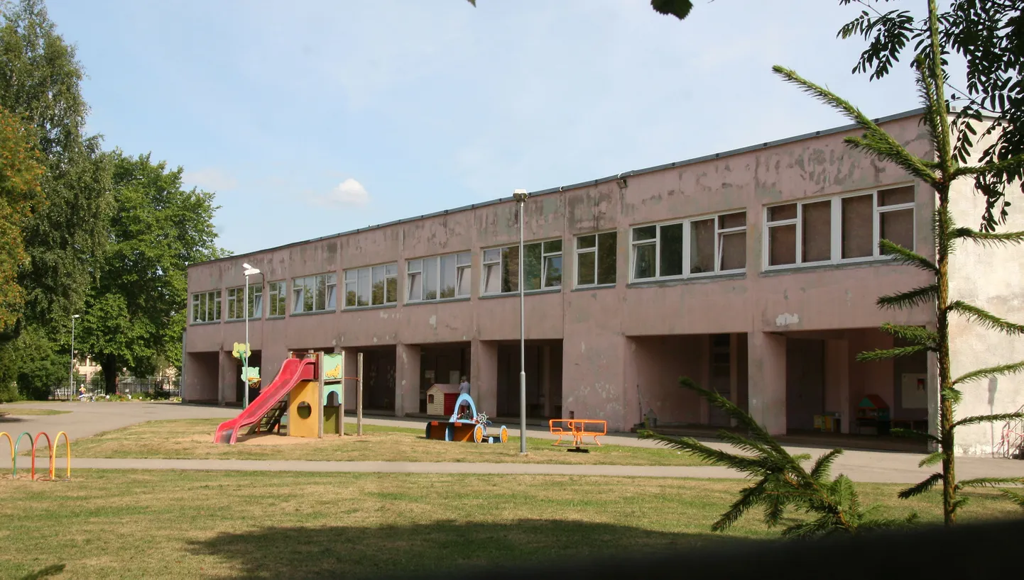 Kohtla-Järve Punamütsikese lasteaed on remondi ootel.