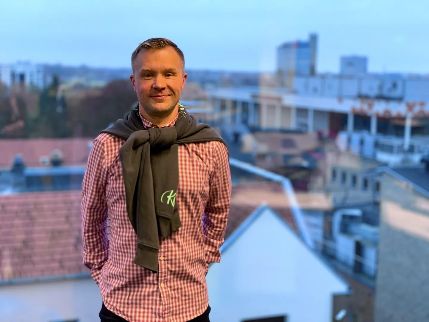 Lauri Räpp raadio Elmar toimetuses Tartus