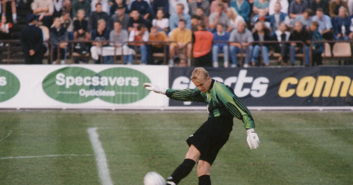 KUULSUSTE HALL ⟩ Mart Poom – teerajaja tippliigadesse