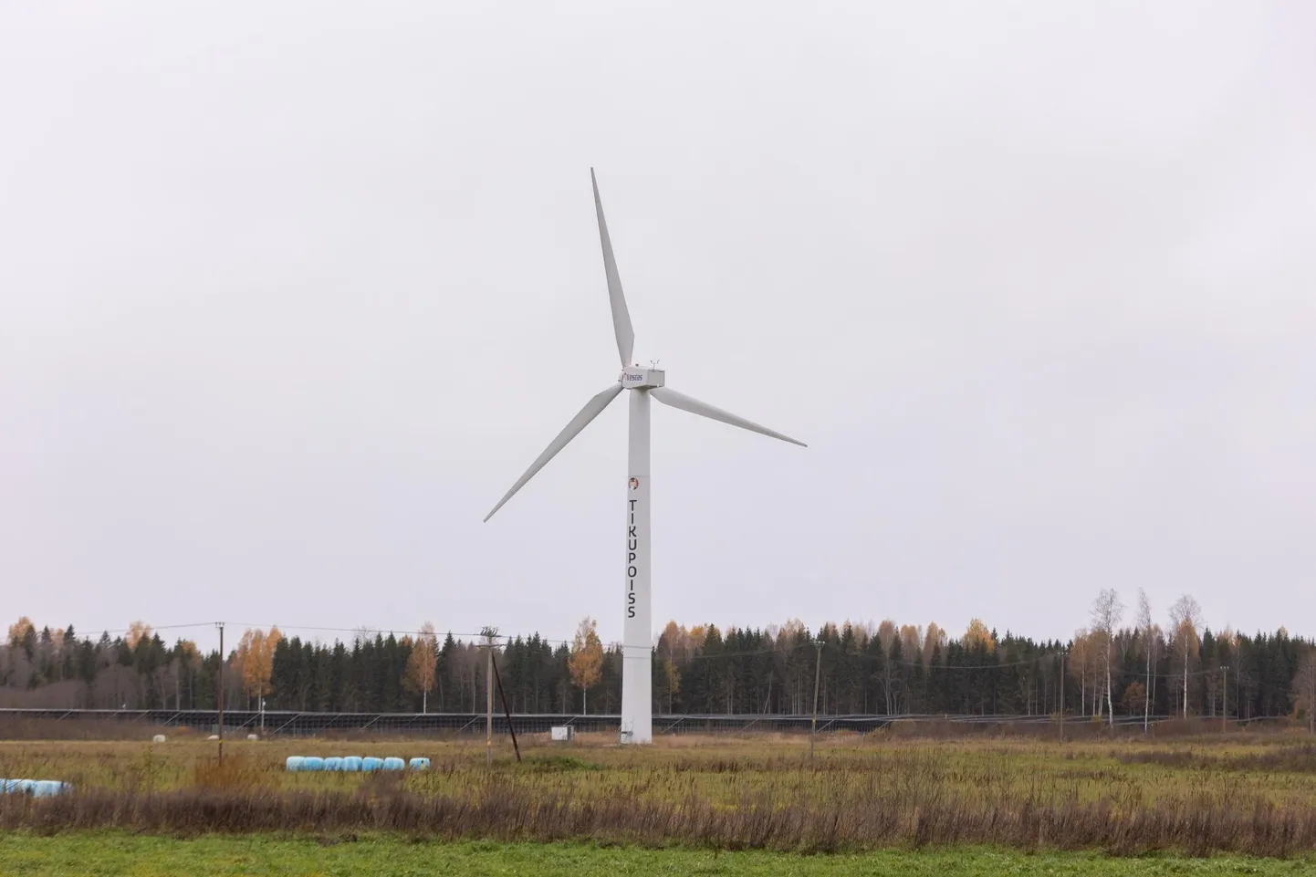 Tikupoisi tuulik sai valla toetusel kiiresti püsti. Kas valda võib veel mõni säärane tuulik kerkida, seda ei tea praegu keegi.