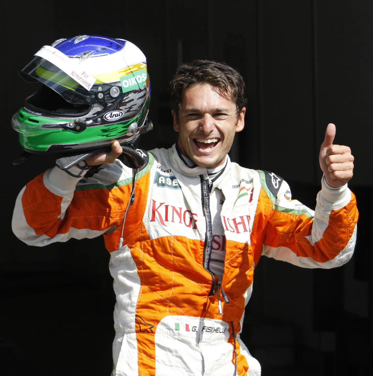 Giancarlo Fisichella rõõmustamas.